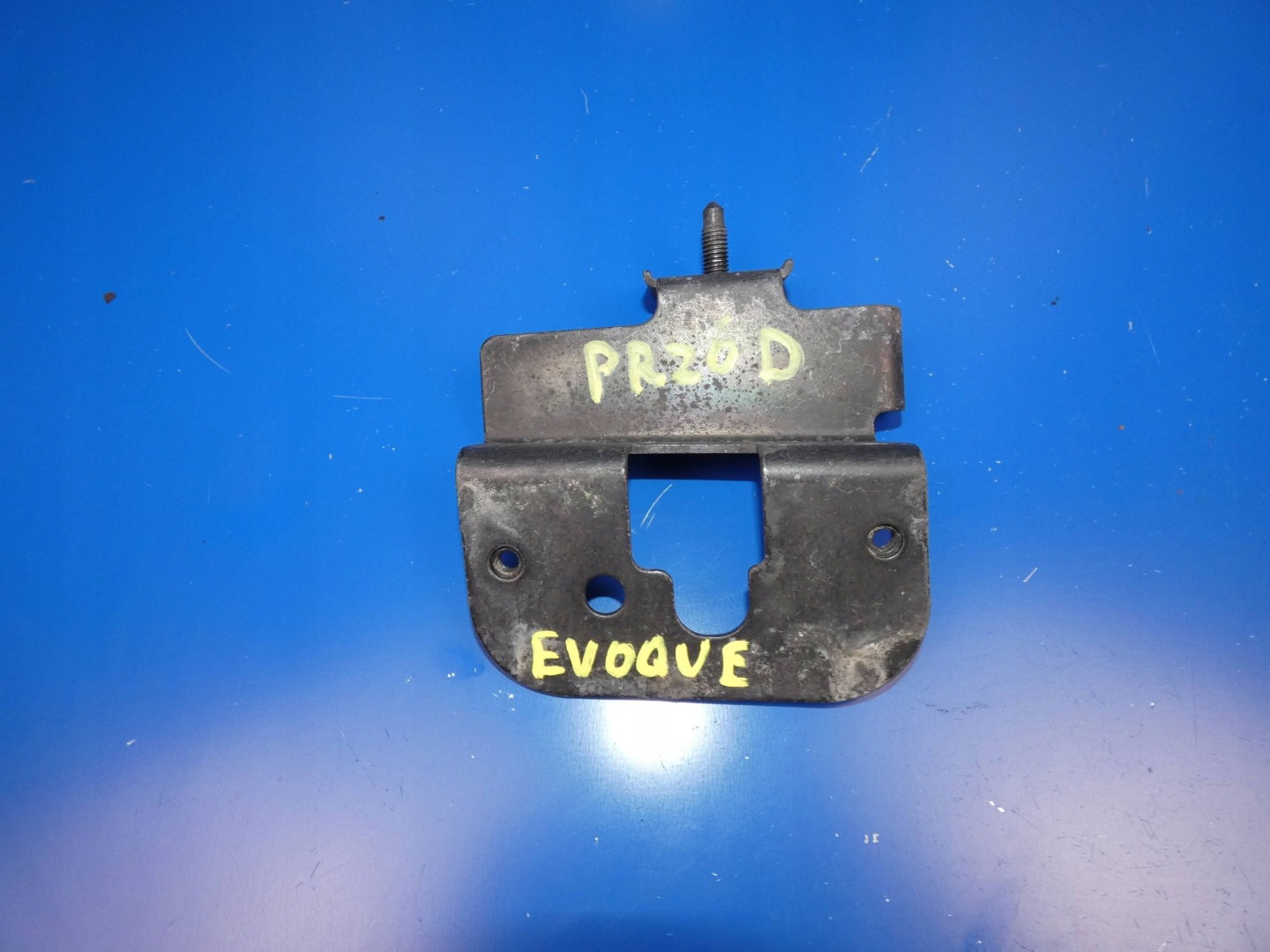 RANGE ROVER EVOQUE and L538 holder radiator supports front console