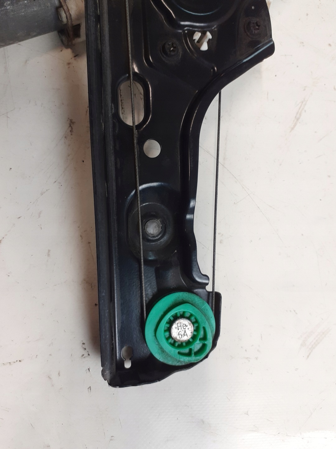 window regulator front left BMW E91