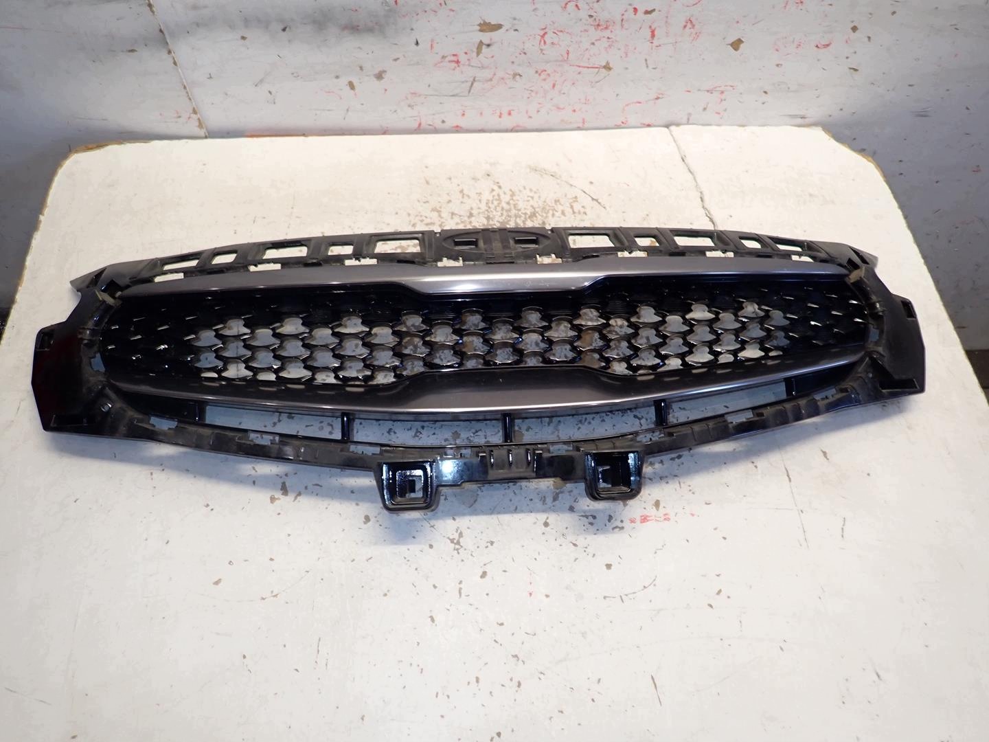 grille KIA X-CEED 2018- 86350-J7CA0