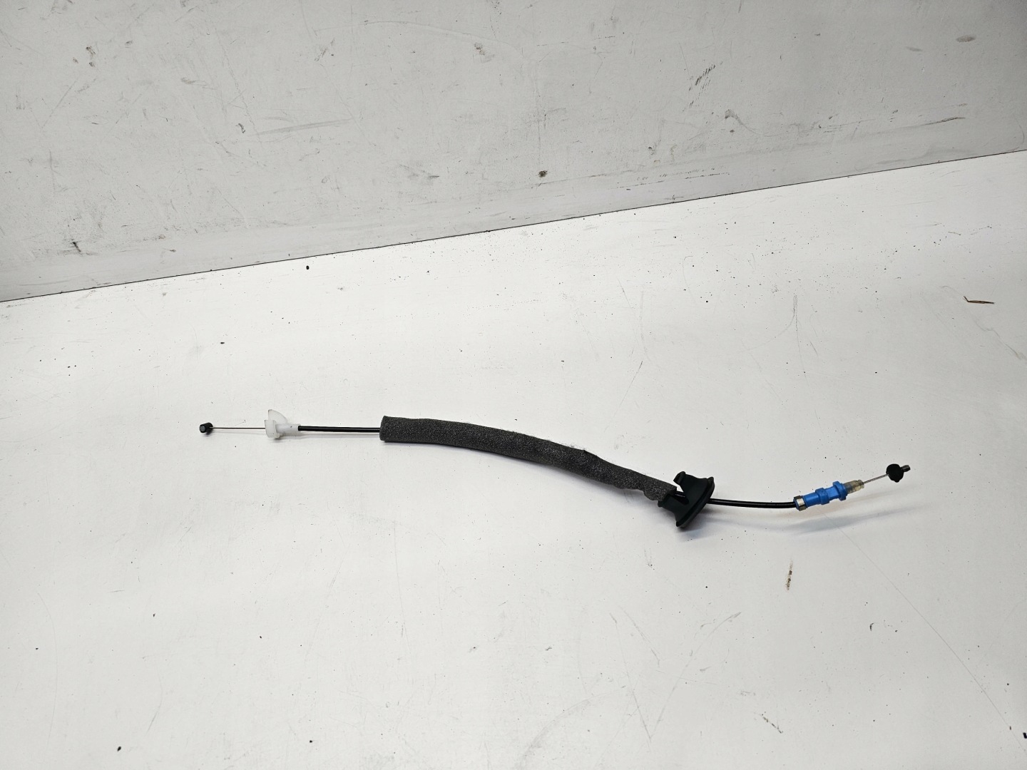 lanko páčka dveře předek AUDI A3 8V 8V0837099 8V3837085B
