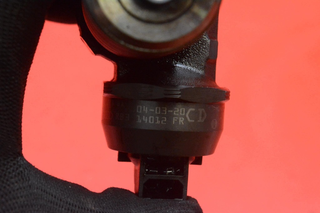 Einspritzdüse Einspritzdüse 038130073BA 0414720216 VW PASSAT B5 1.9 TDI 130 KM 00-05