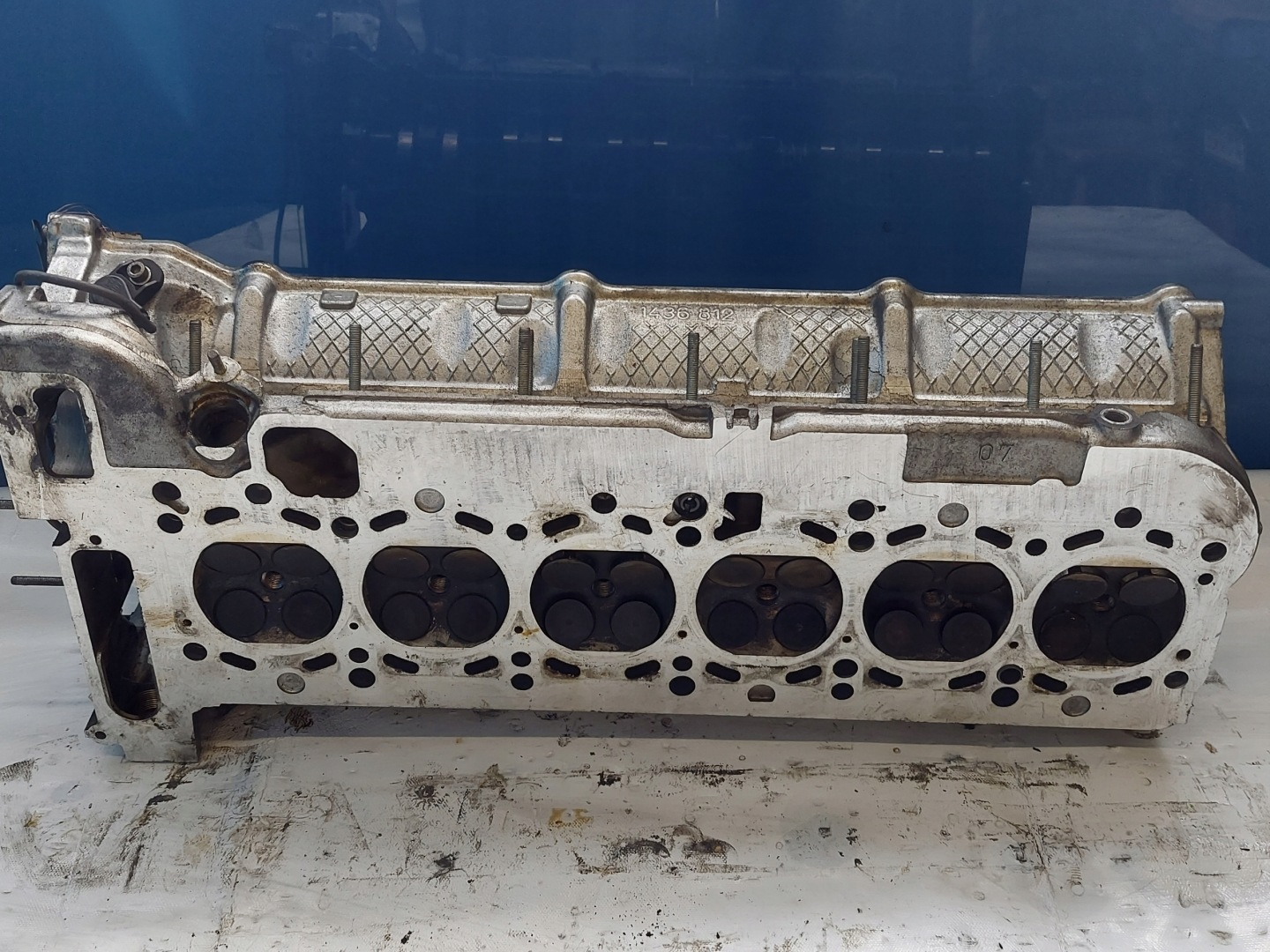 head. BMW E39 2.2 R6 1436812
