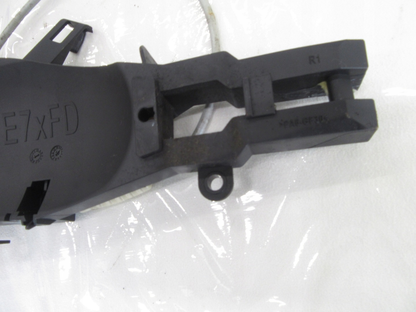 console handles right front BMW e70 e71 F25 X3 F26 X4 EUROPA