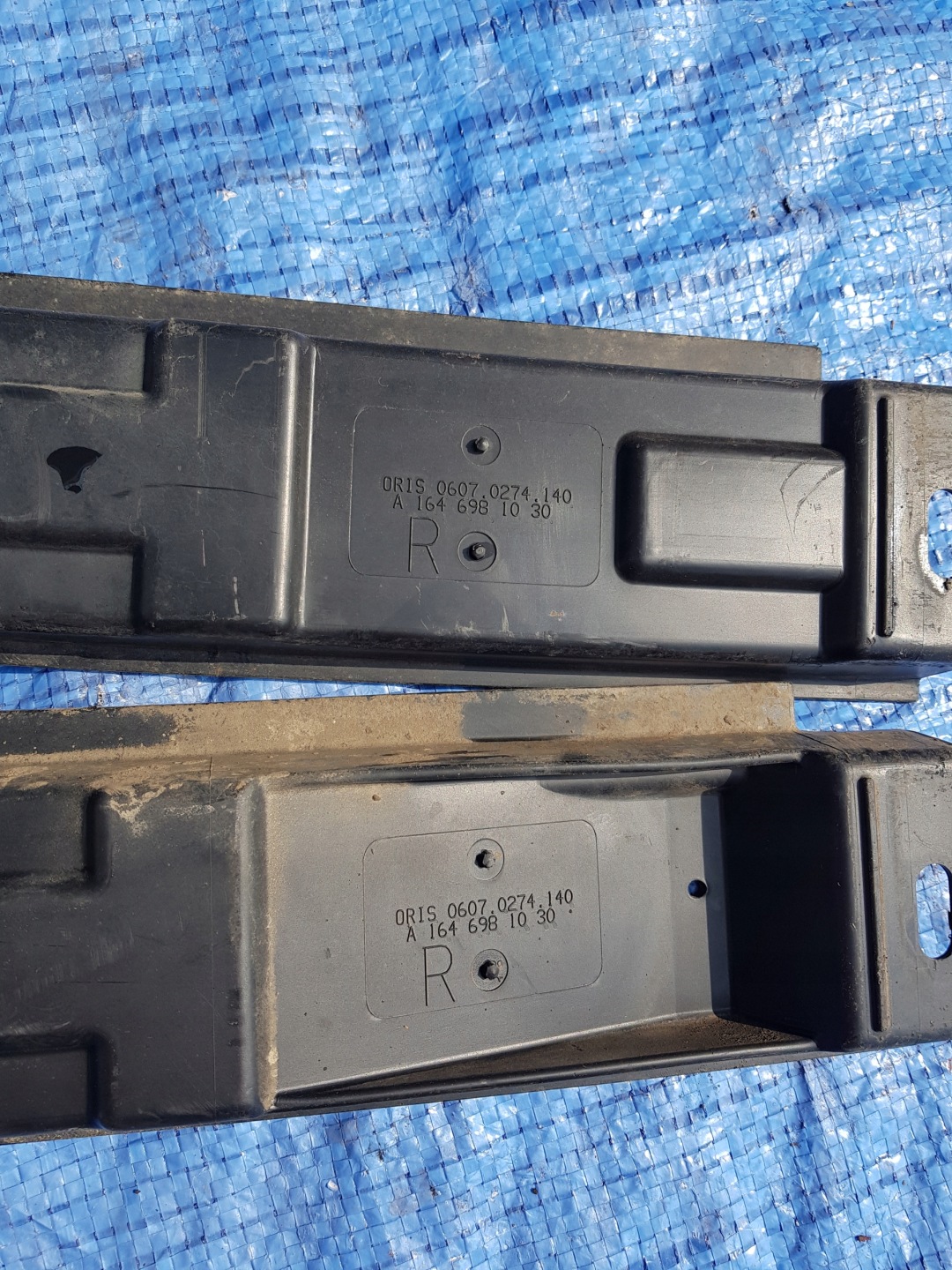 moulding threshold side right holder Mercedes ML W164 A1646981030