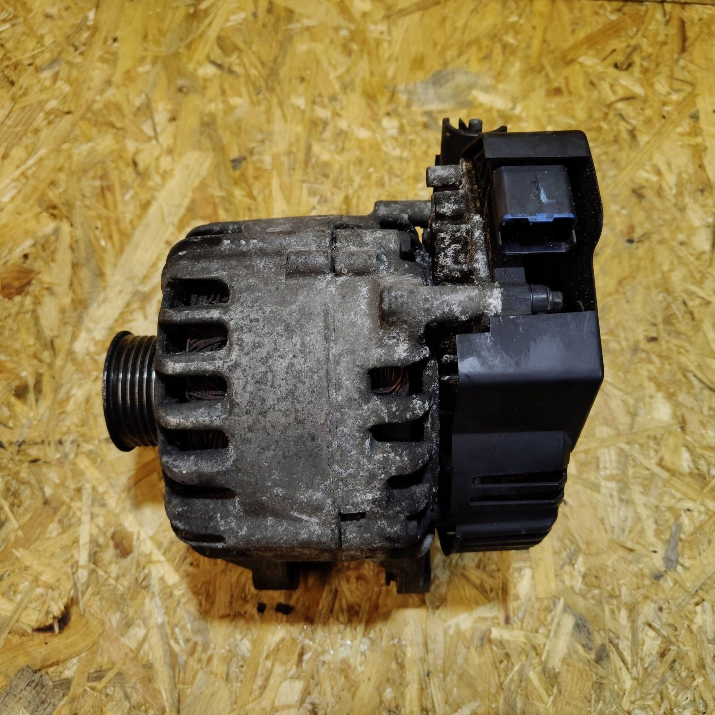 Peugeot 308 2015 Alternator