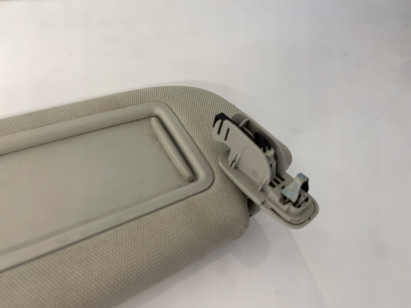 AUDI A6 C7 visor cover visor PRZECIWSLONECZNY 4G0587552