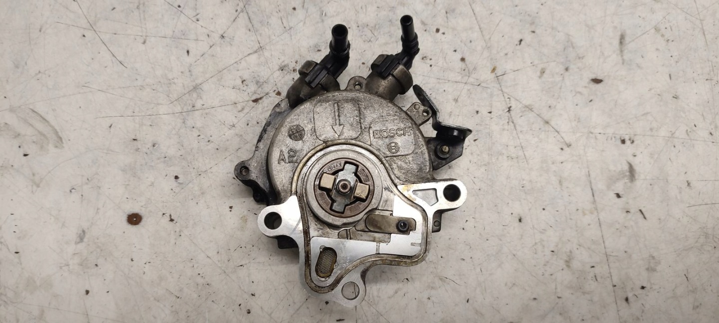 pump vacum vacual Citroen C6 2,7 HDI