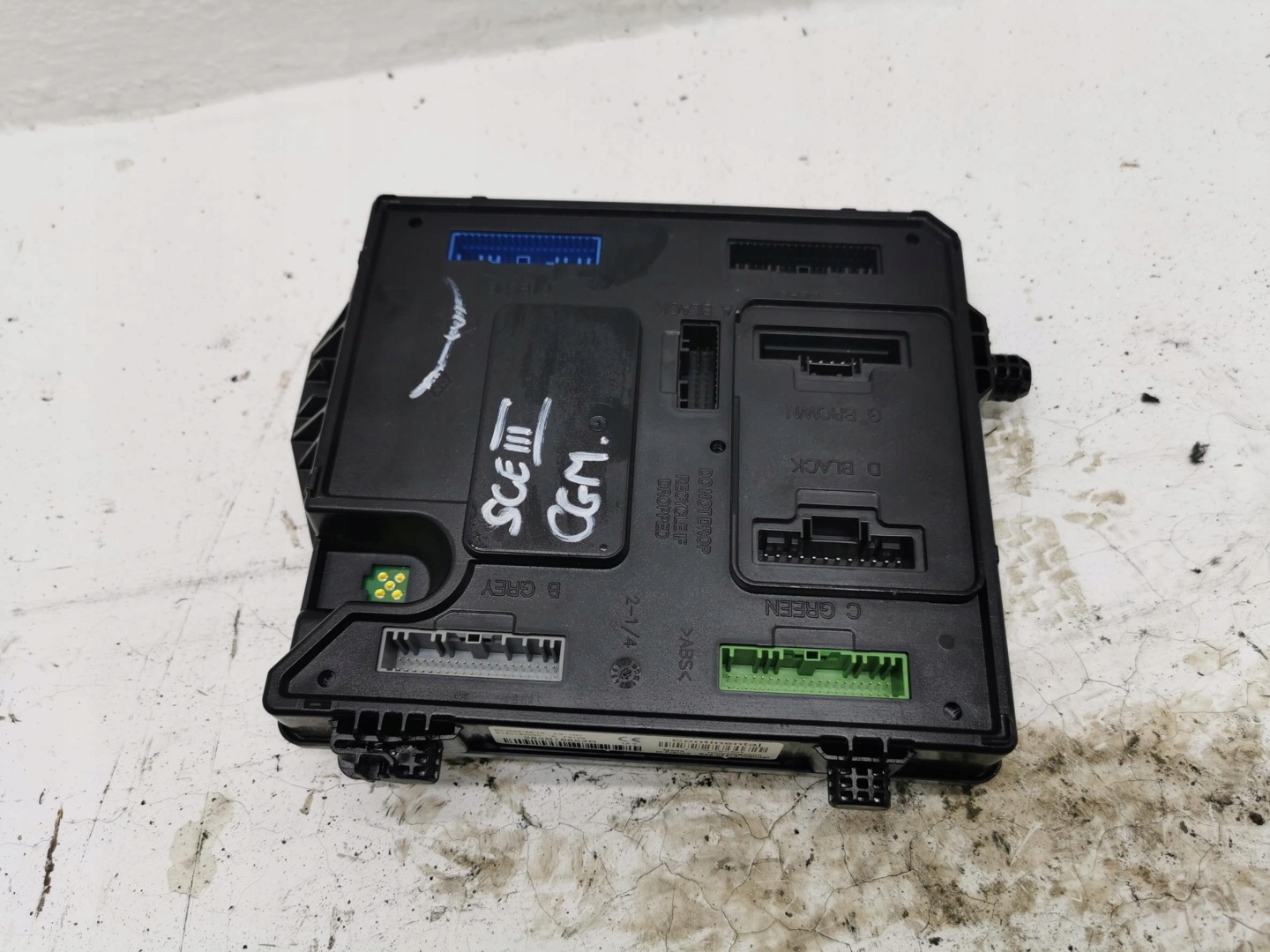 module BCM RENAULT SCENIC III 1.2 TCE 284B18853R