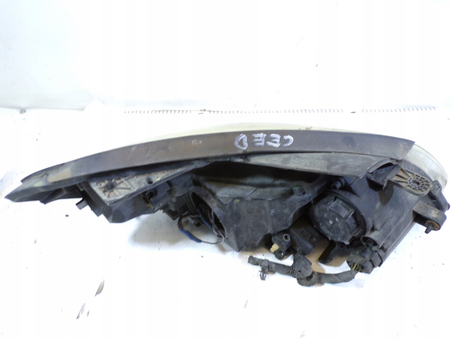 light front front left KIA CEED 1 and (K)