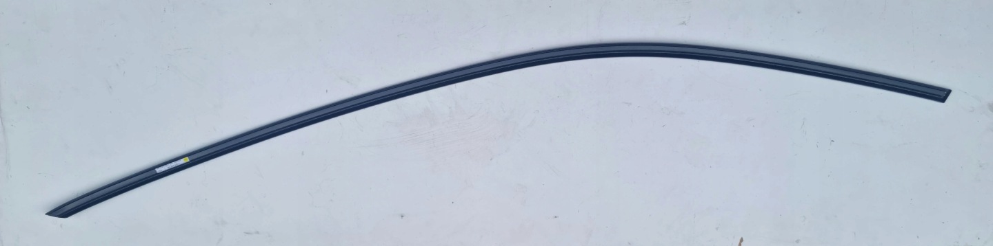AUDI E-TRON 55 4KE moulding dust door right front 4KE837644