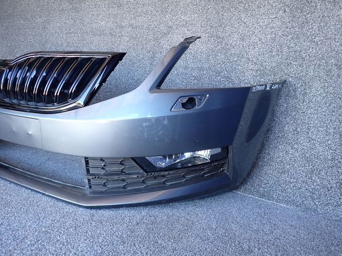 SKODA OCTAVIA III LIFT 17- Frontstoßstange vorne