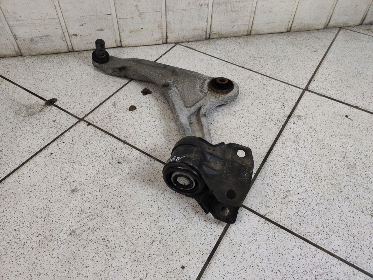 arm front left side Ford Fusion USA 2 2013