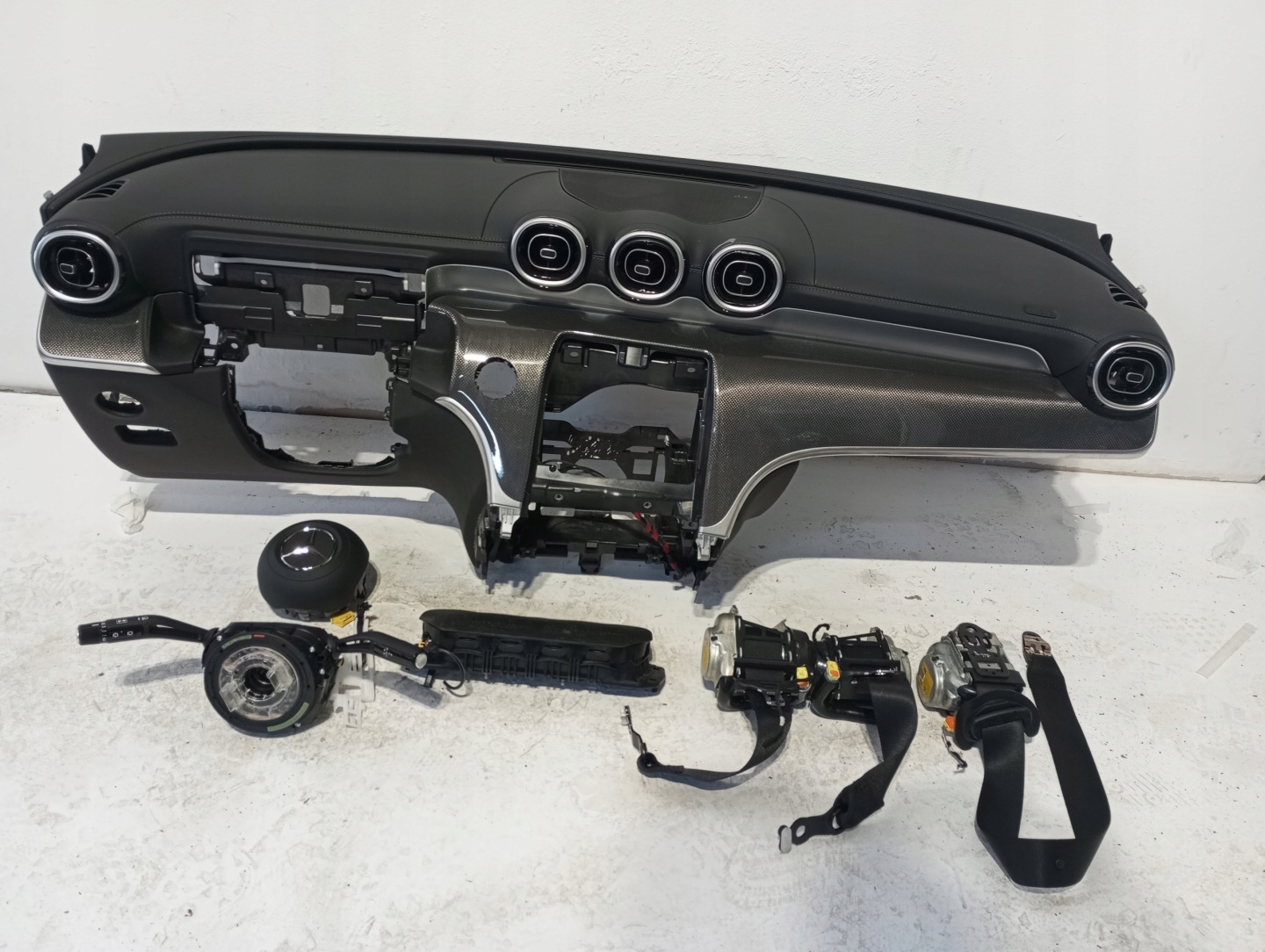 dashboard Mercedes GLC 254 COUPE