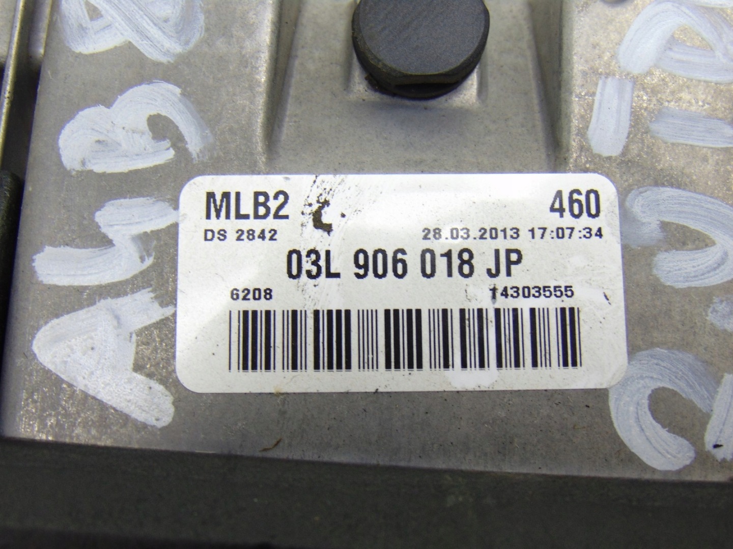 control unit of the engine AUDI A4 B8 2.0 TDI 03L906018JP