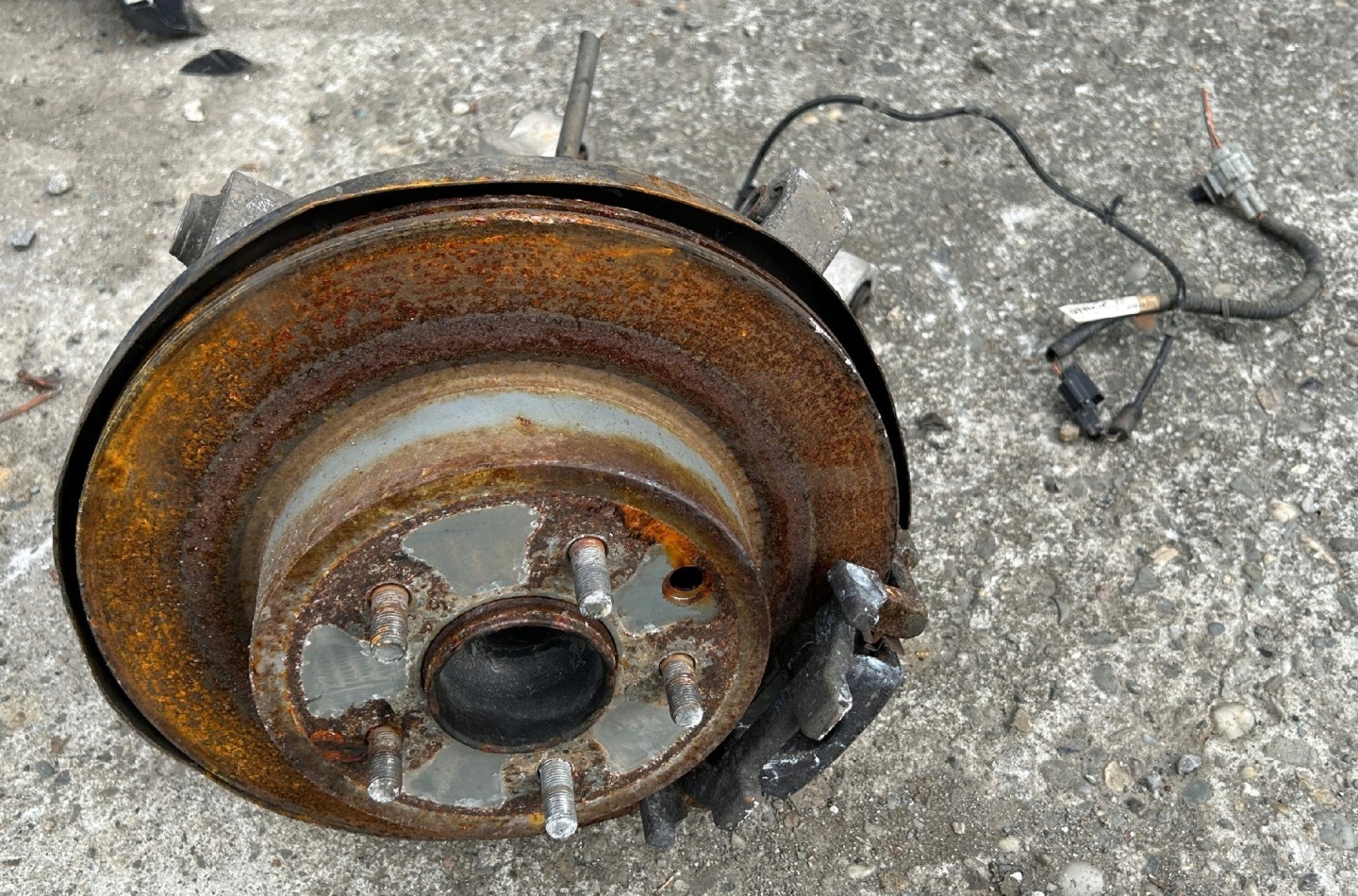 swing right left rear part NISSAN MAXIMA A35 09