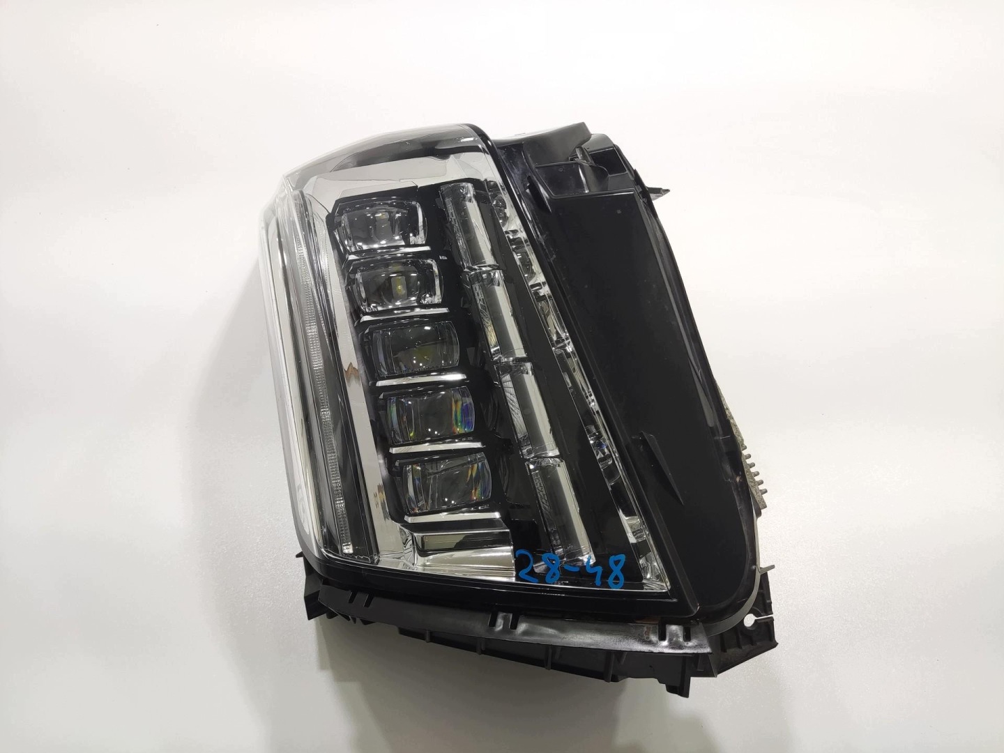 light right front FULL LED CADILLAC ESCALADE IV 2014-2020 23304389 EUROPA