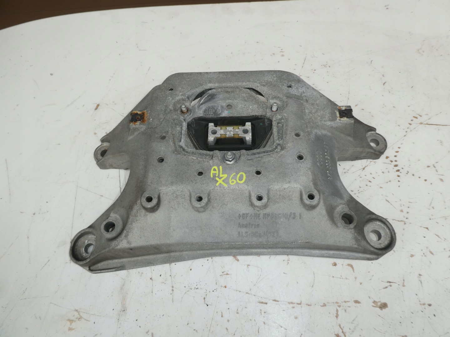 AUDI A4 B8 A5 STREBE GETRIEBE GETRIEBE 8K0399263AF