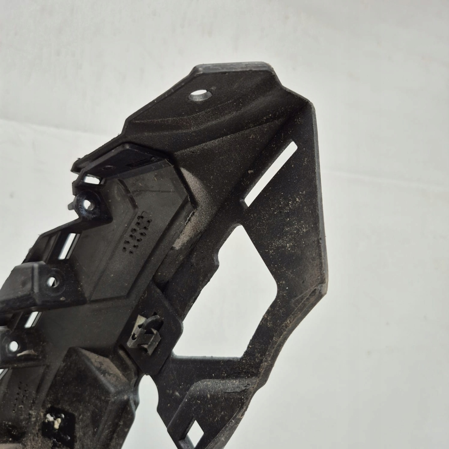 HYUNDAI IONIQ 5 21-24 bumper front front PDC