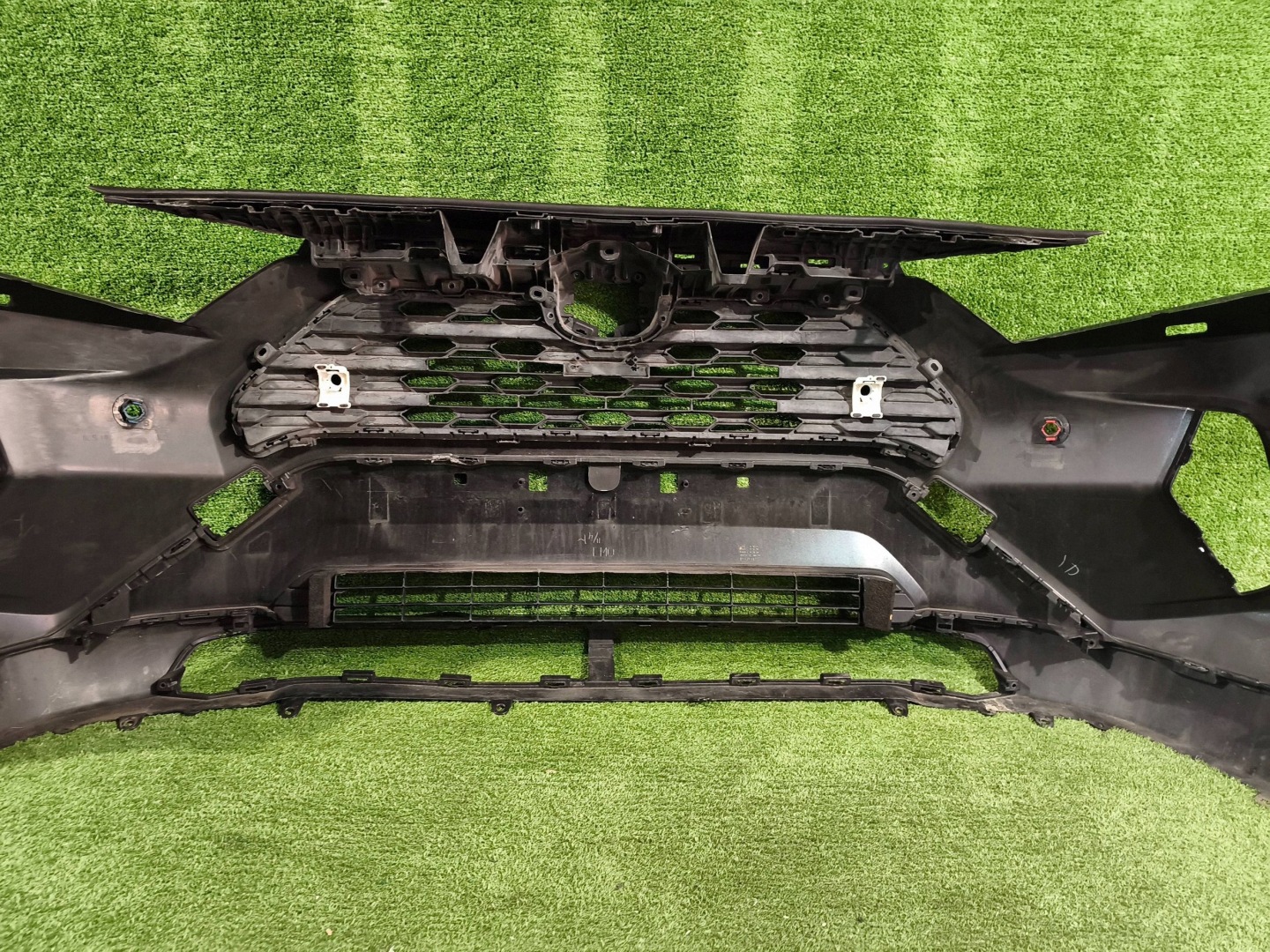 front bumper front TOYOTA RAV4 V NR.9957