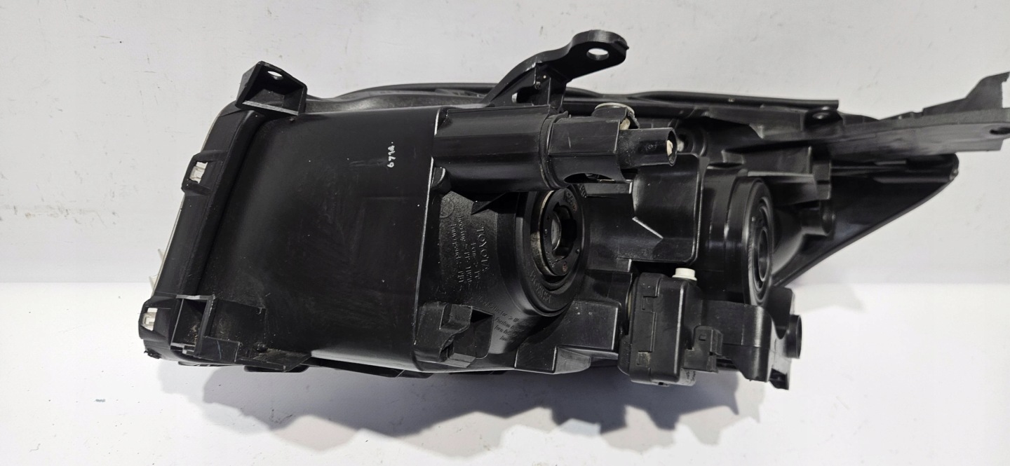 light right front lens TOYOTA RAV4 III 09