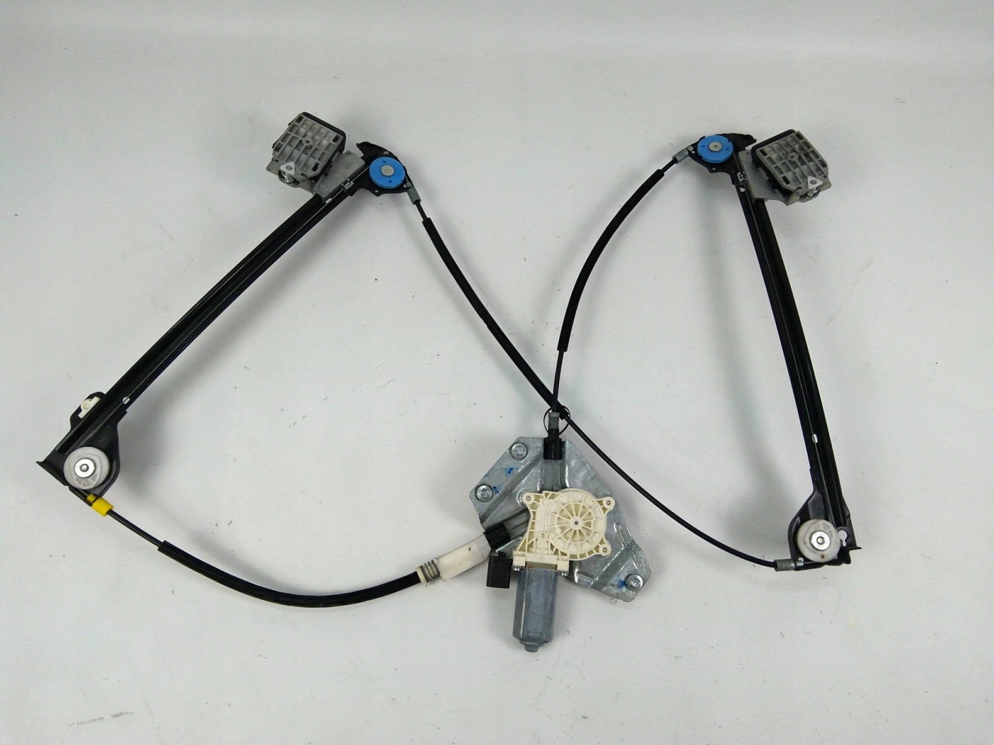 Dodge Challenger 2015-23 window regulator mechanism left