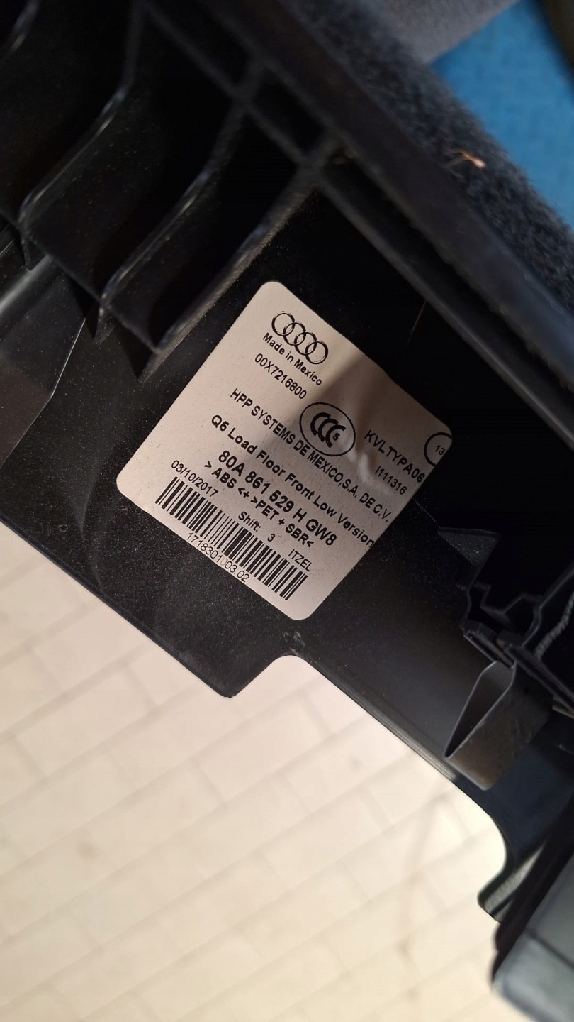 moulding cover boot central Q5 II 80A 80A861529B