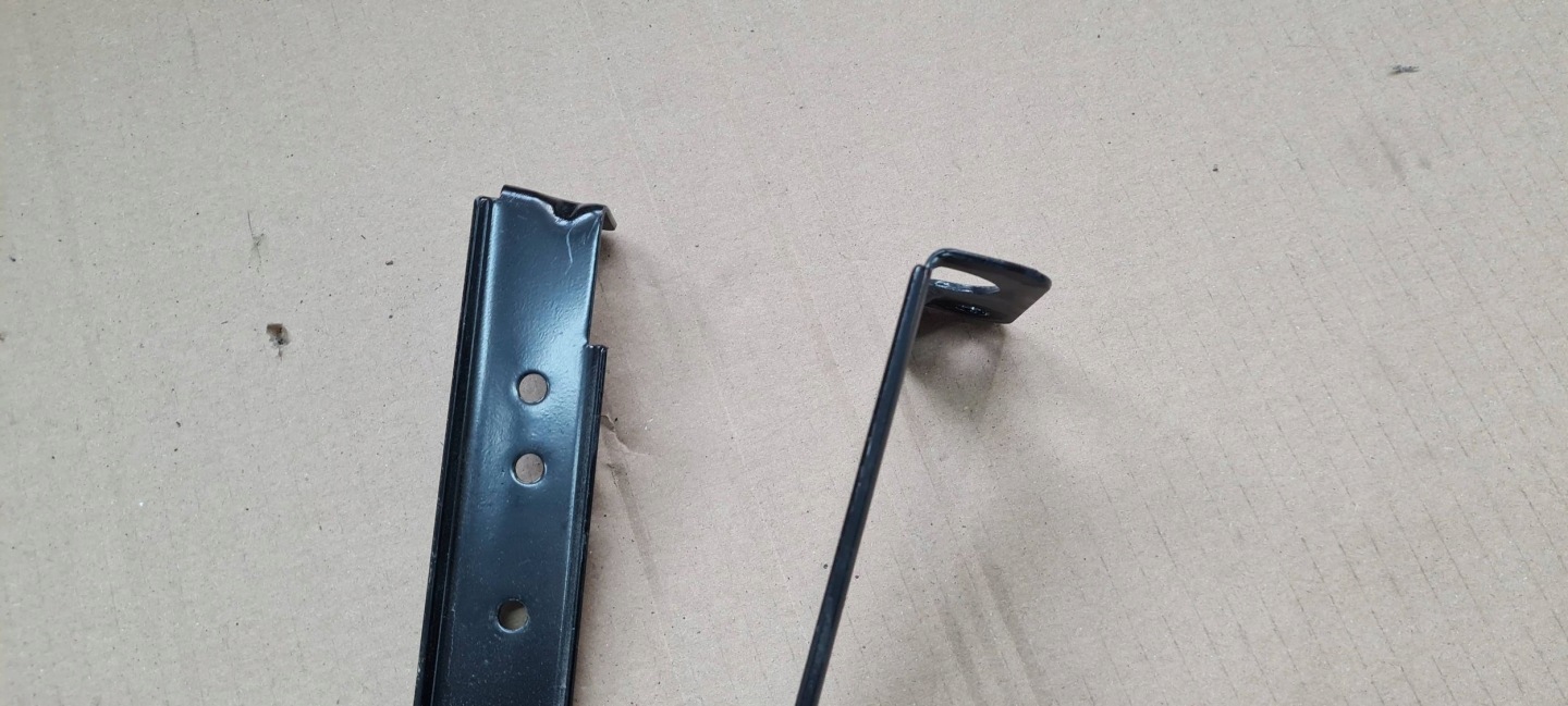 Chrysler Pacifica 2022 bracket holder hook 462AA025C2
