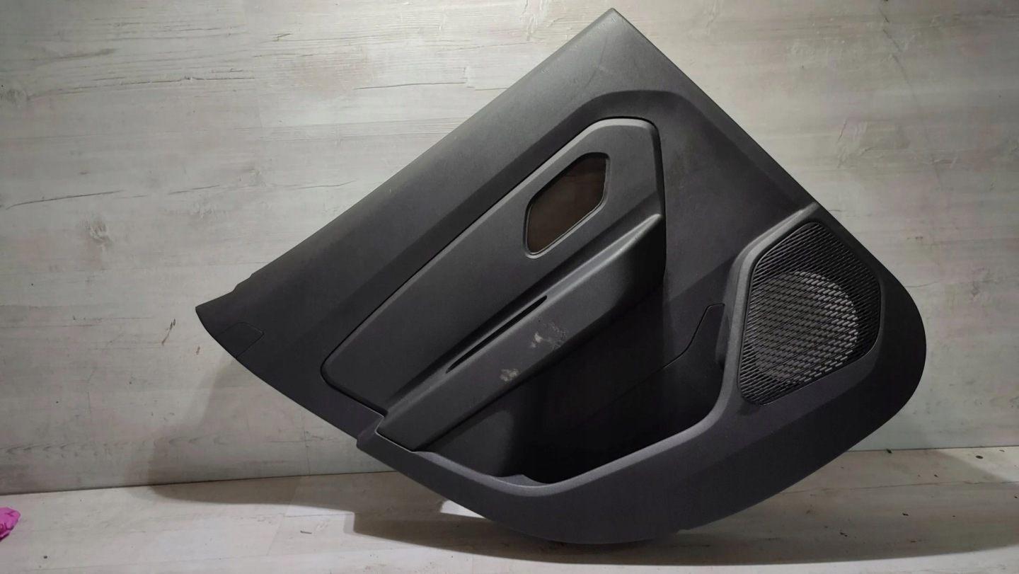 Dacia Duster II 17r 1.2 rear part side left Boczkek door