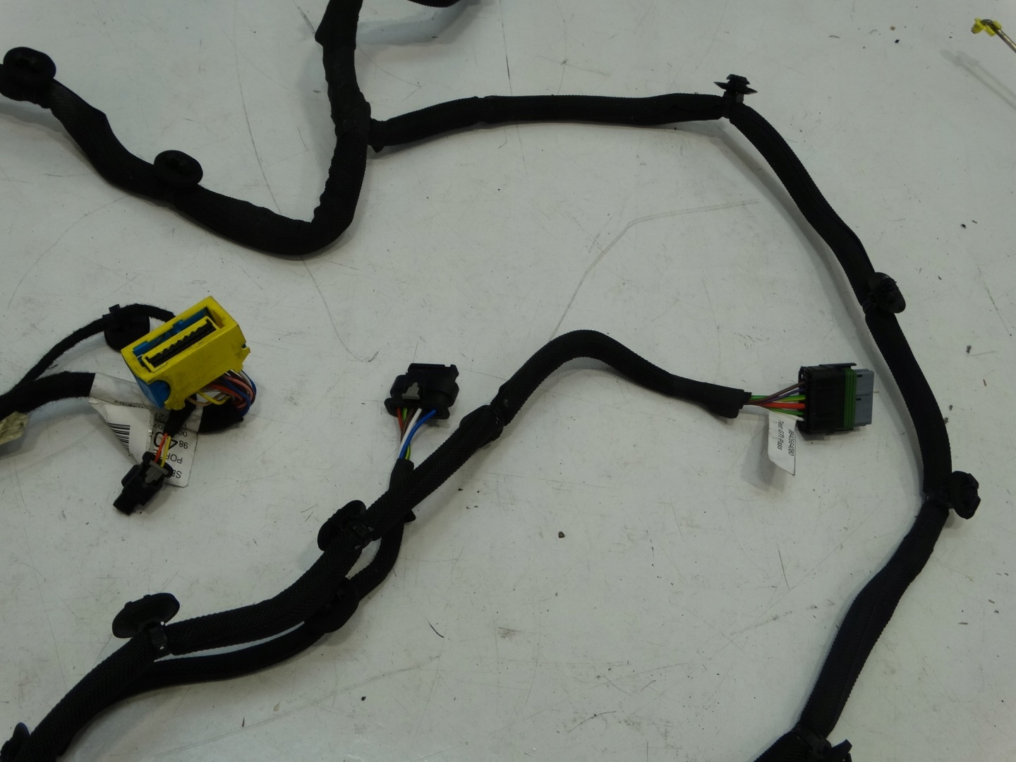 bundle wiring door left front CITROEN C4 III 2020R. EUROPA