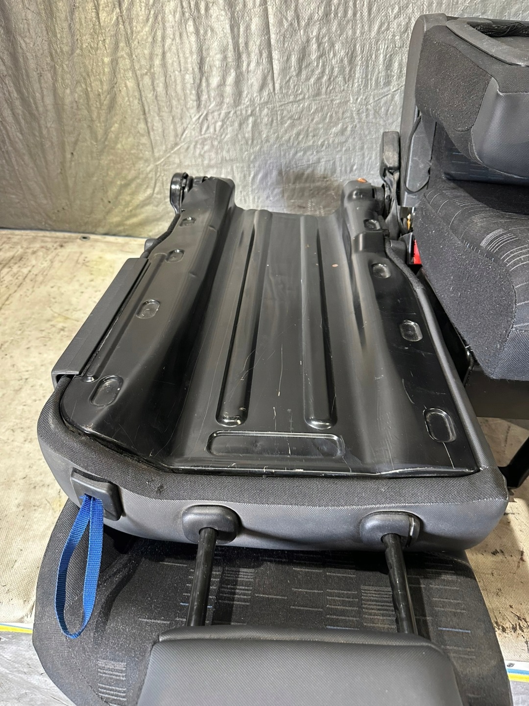 seats front CITROEN BERLINGO II 2008R. - KOMPLET