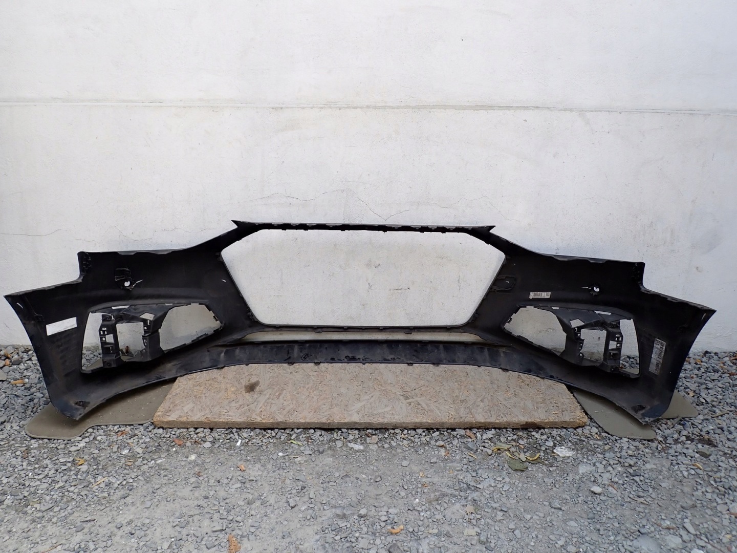 bumper front front AUDI A4 B9 8W LIFT 2019-2024R