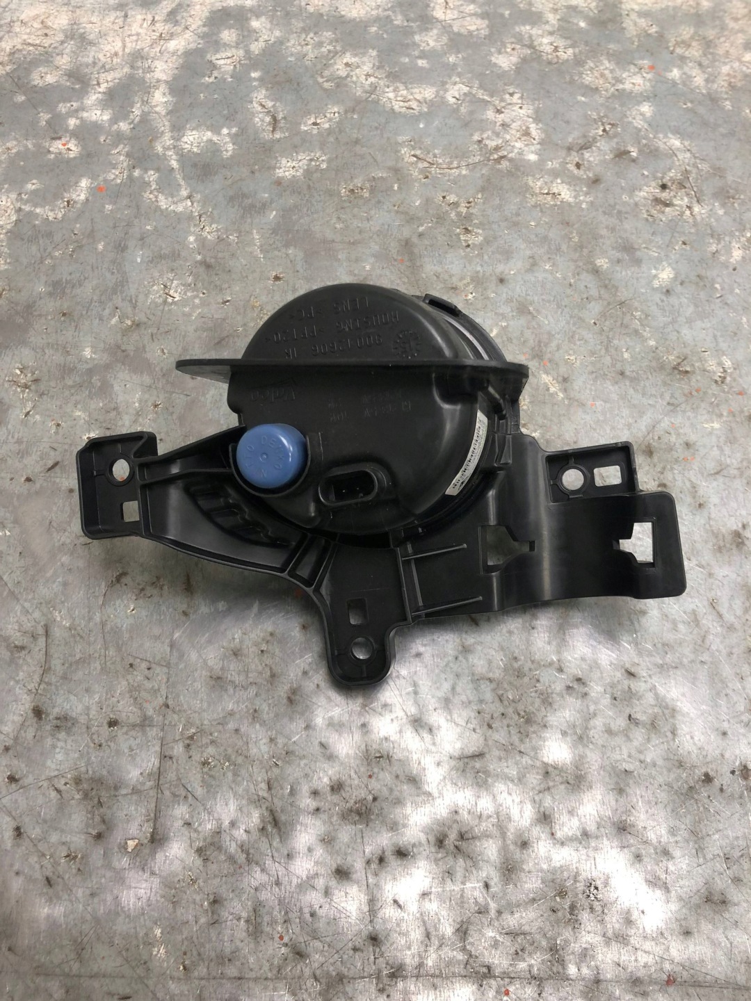 fog light right front PORSCHE CAYMAN 981 98163115402