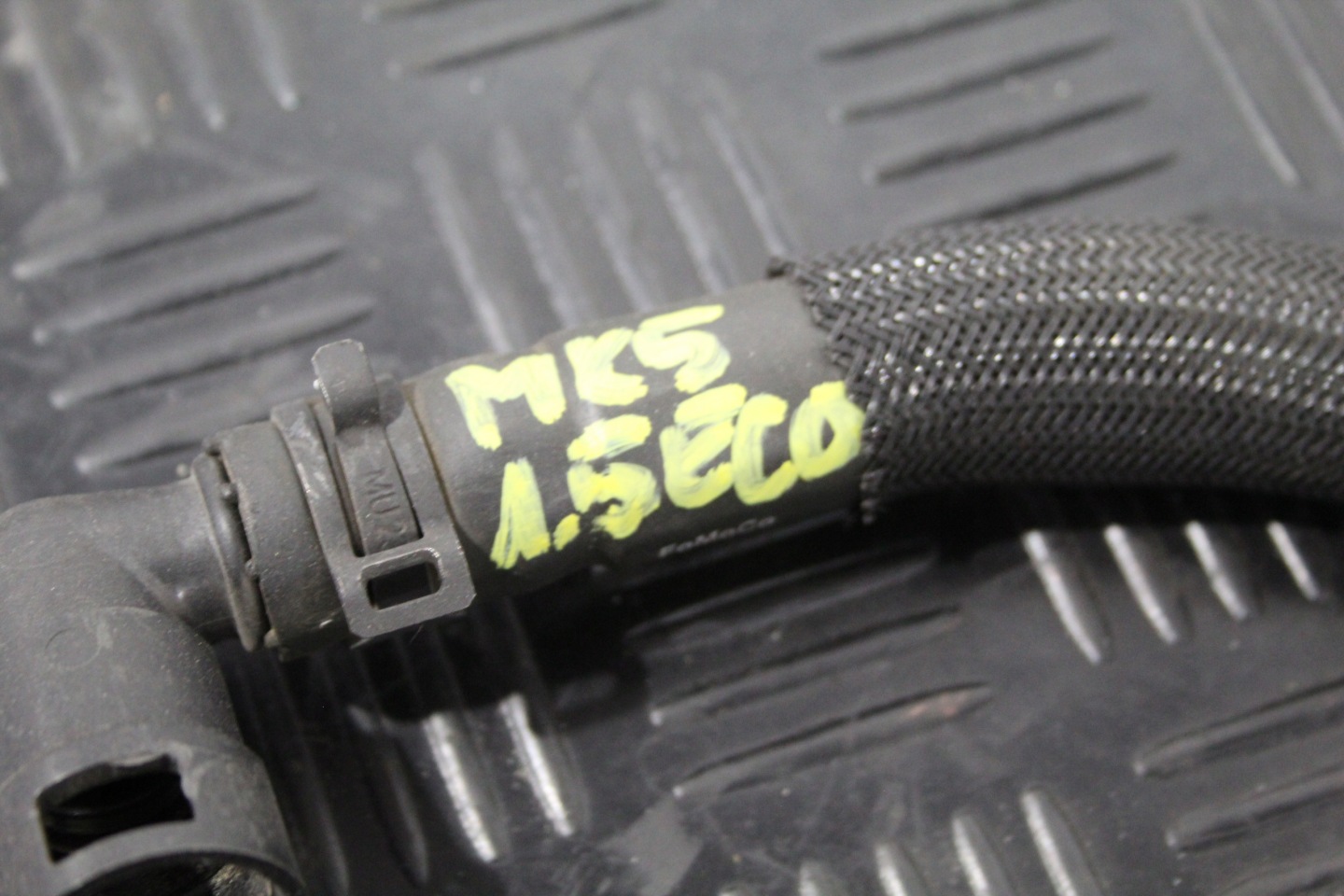crijevo prijenos vode FORD MONDEO MK5 DG93-8C480-BC