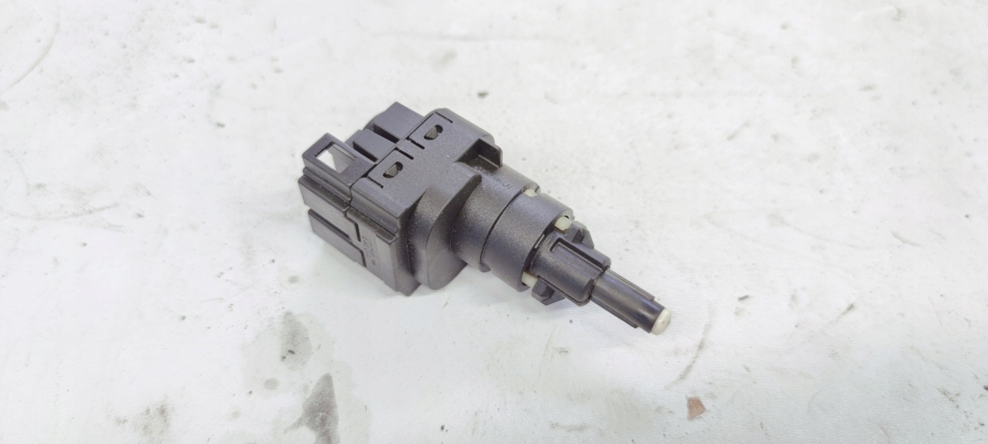 Sensor Bremse STOP AUDI VW SEAT SKODA 6Q0945511