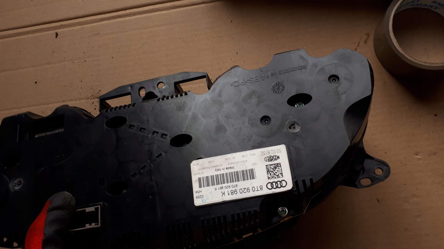 A5 8T dials clock 3.0 TDI 8T0920981K ANGLIK