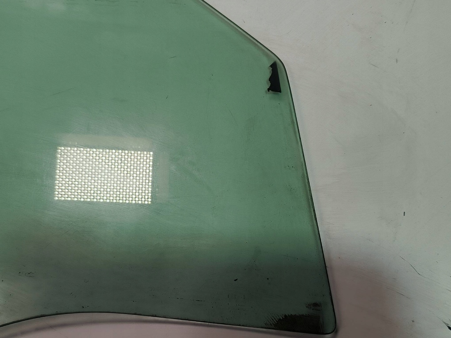 window right front A1637200218 MERCEDES-BENZ ML W163
