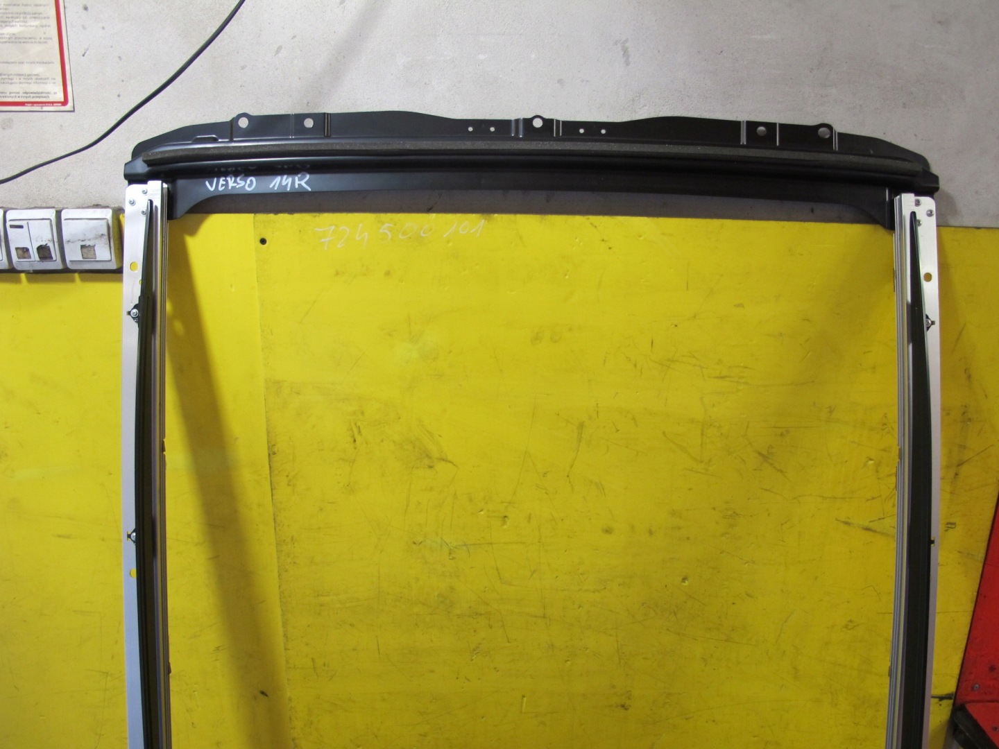 TOYOTA VERSO R2 09- blinds roofs PANORAMA