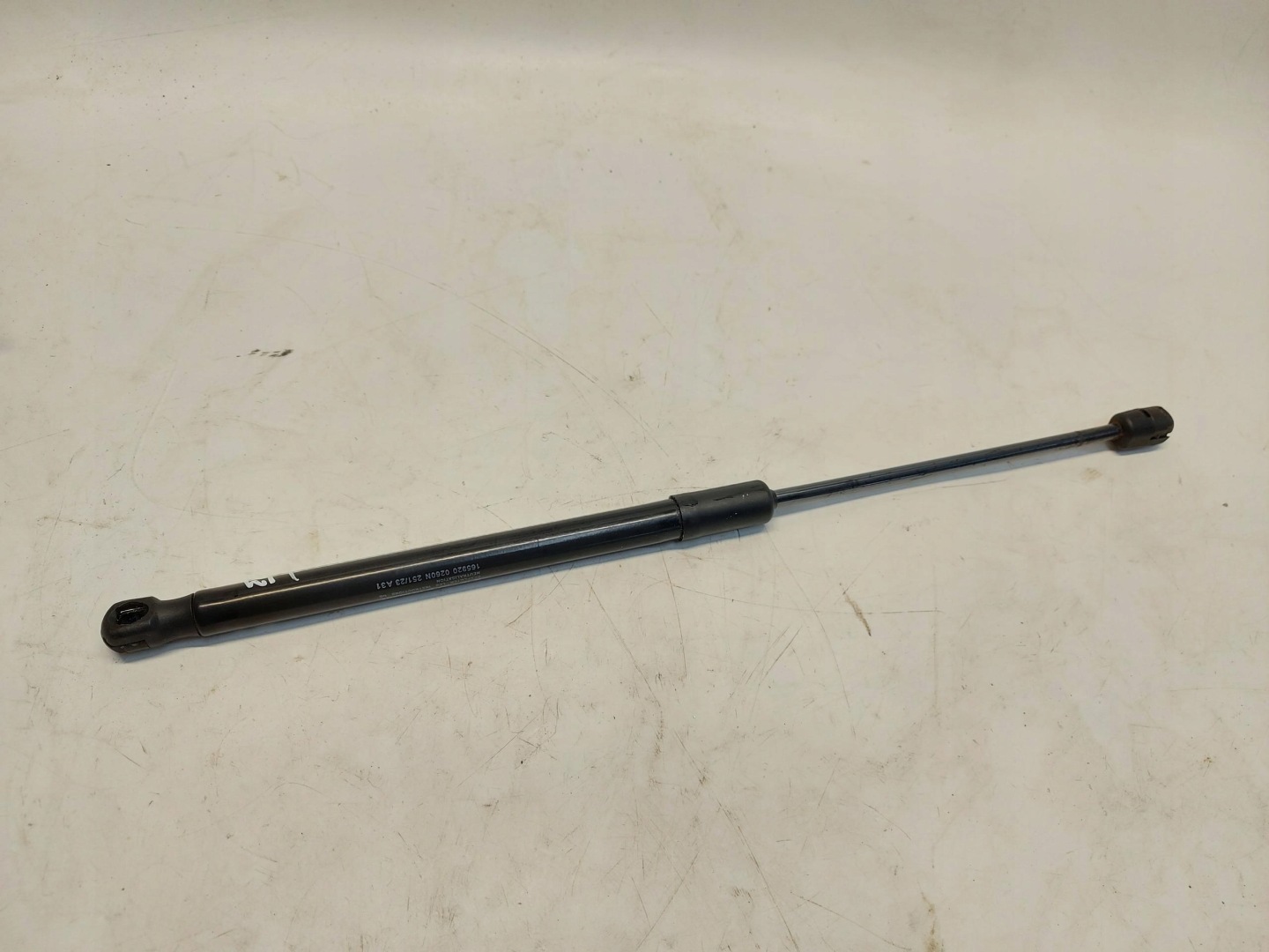 VOLVO XC40 LIFT damper bonnets left right komplet 32405068