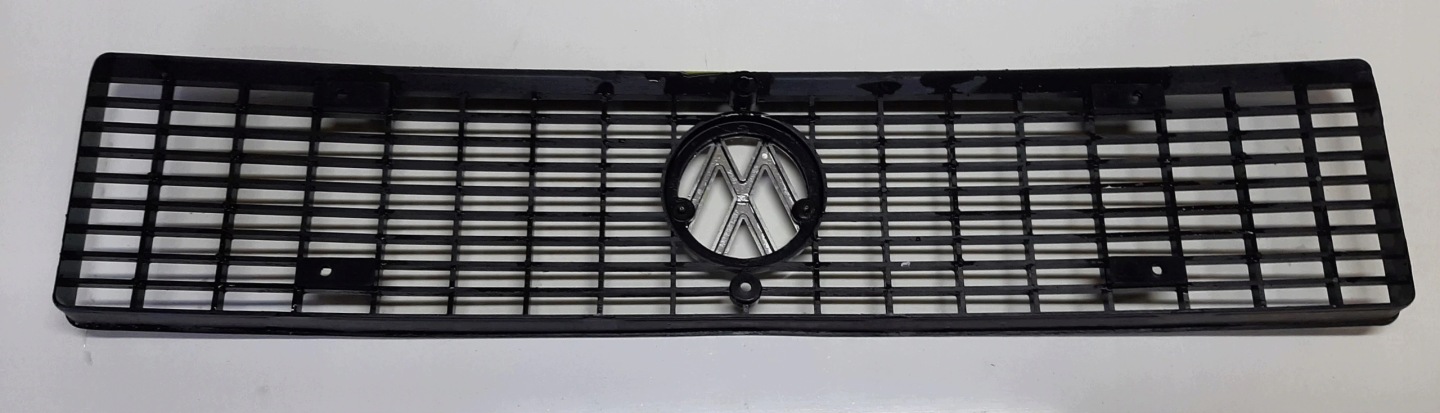 VW SCIROCCO MK1 76-81 maska GRILLA předek