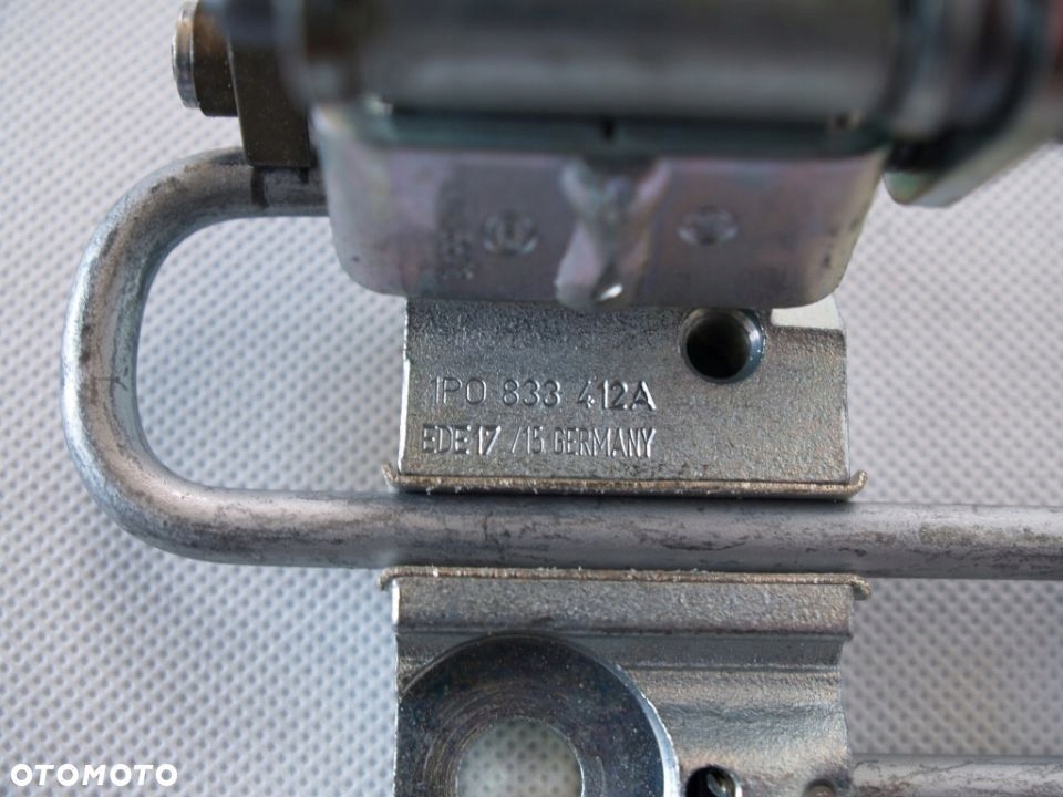 Seat Leon 1P0833412A hinge door right rear part dol