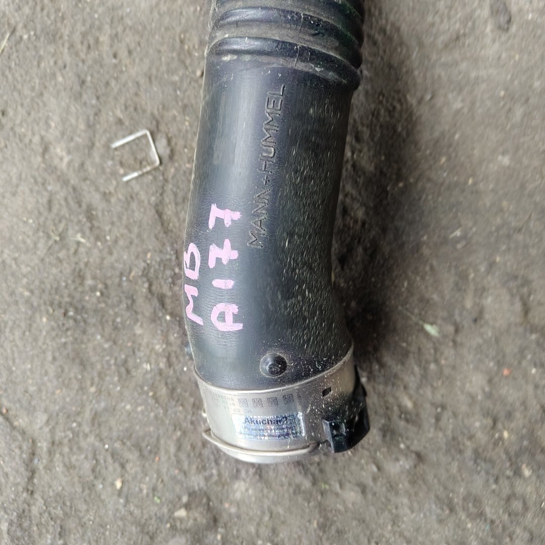hadice intercoolera levý MERCEDES W177 W247 CLA GLA A1775201400 originál
