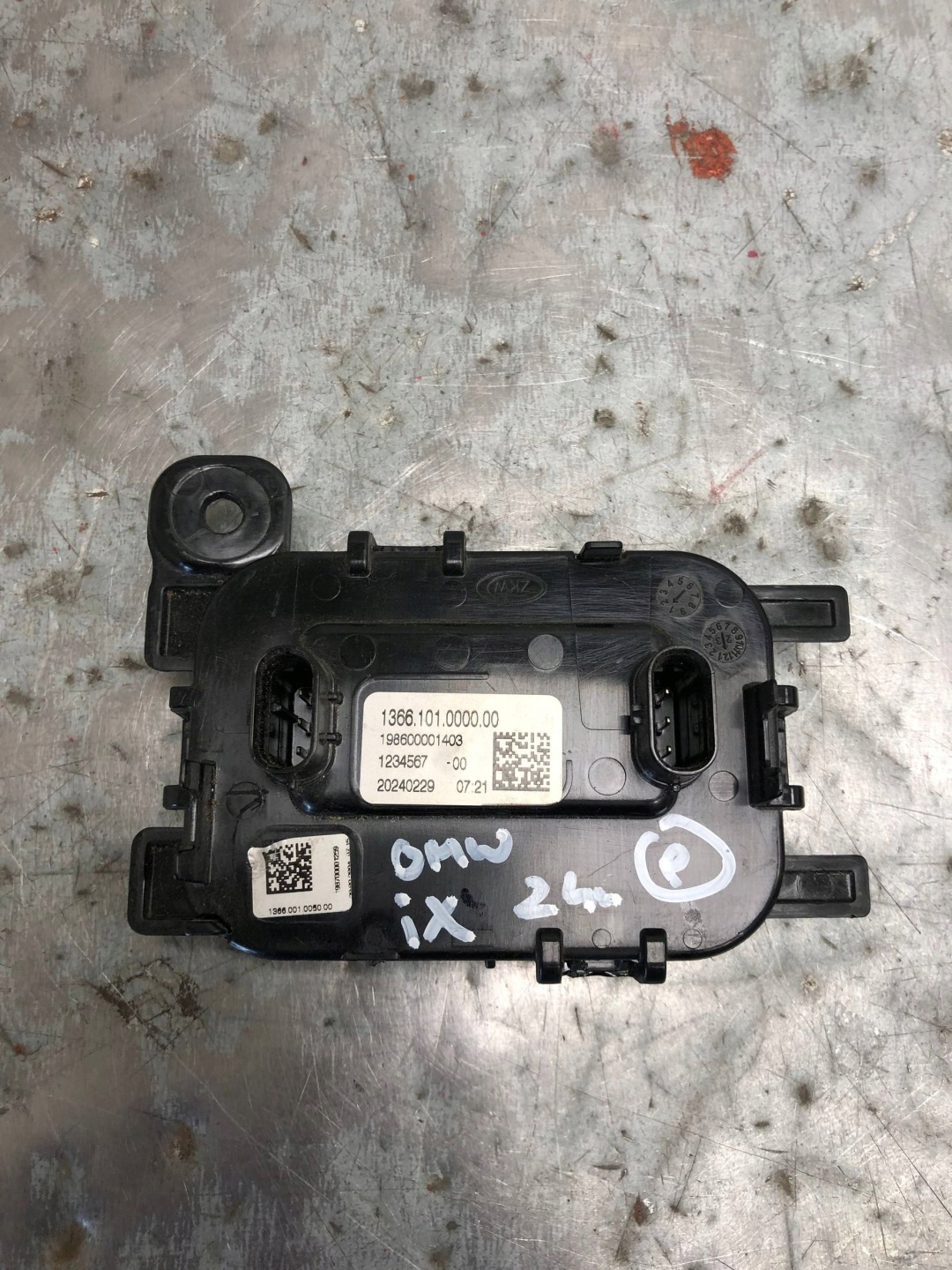 RADAR snímač SENSOR BMW iX 13660010110