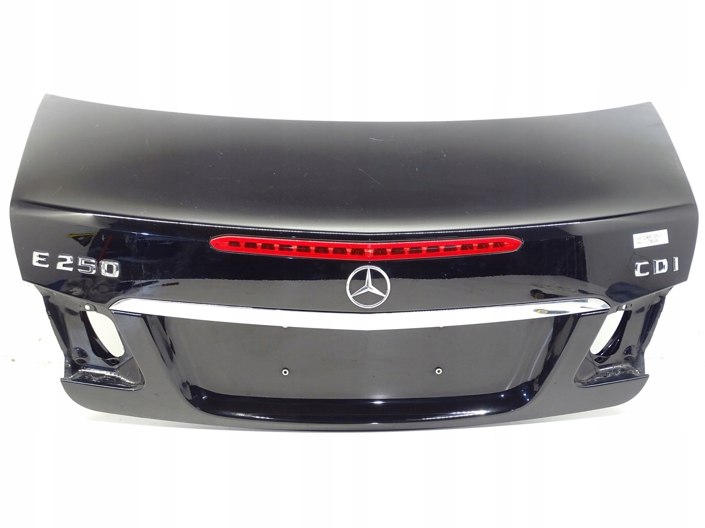 boot door rear boot MERCEDES W207 COUPE LAK 040