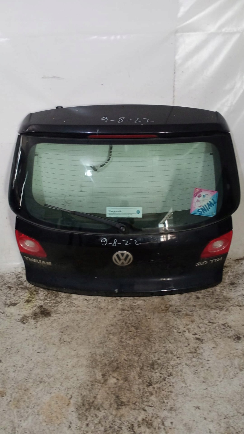 VOLKSWAGEN TIGUAN 5N0 08-15 boot door