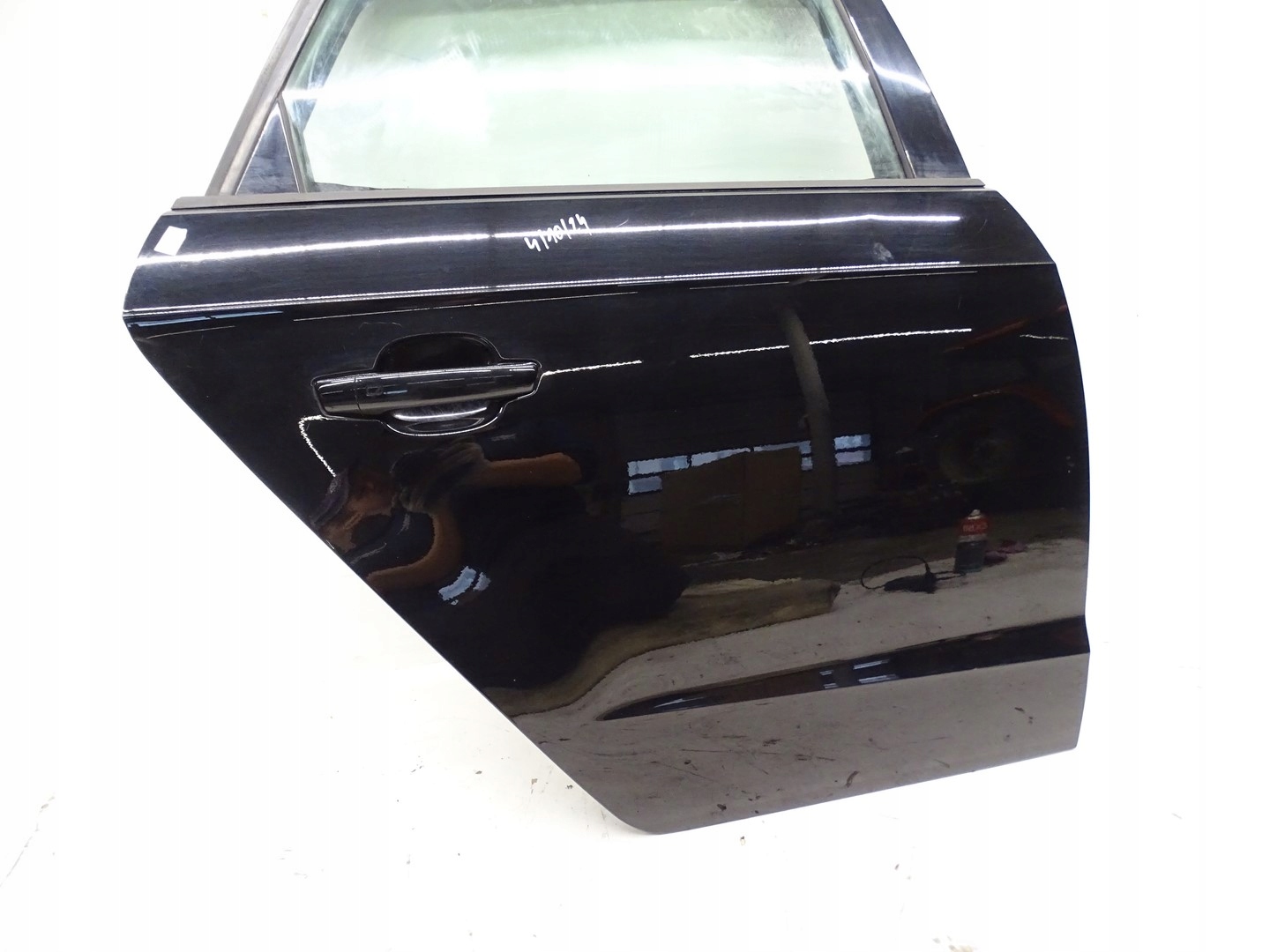 door right rear part right rear. AUDI A3 S3 8V SB 5D LY9B
