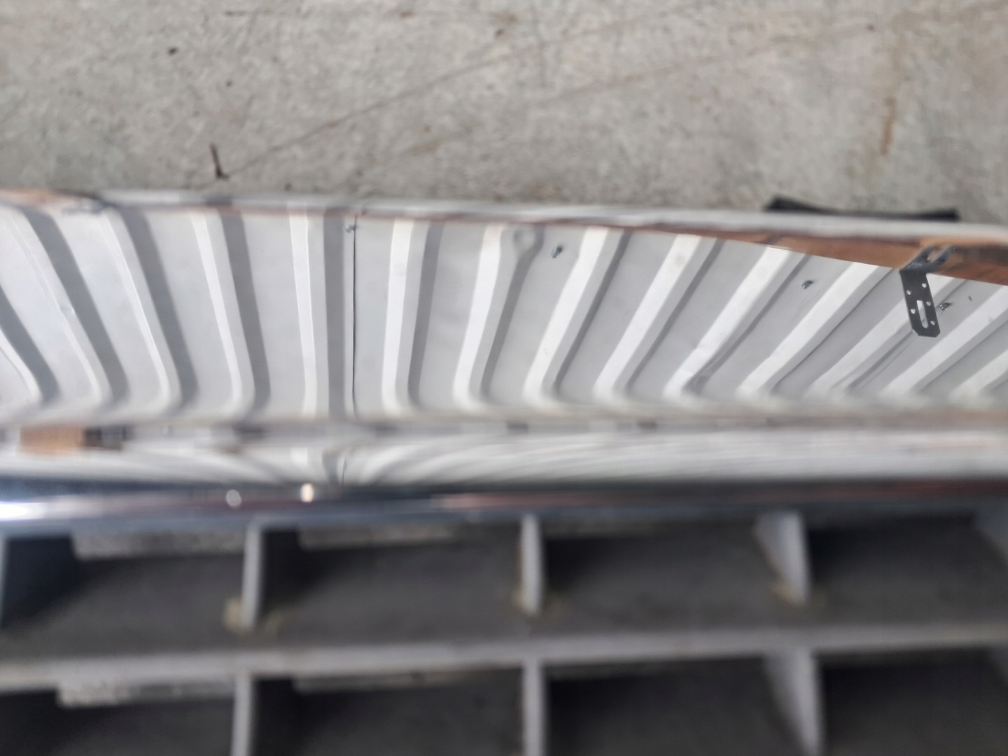 Grille MERCEDES W124 E-KLASA 93-97 1248880323