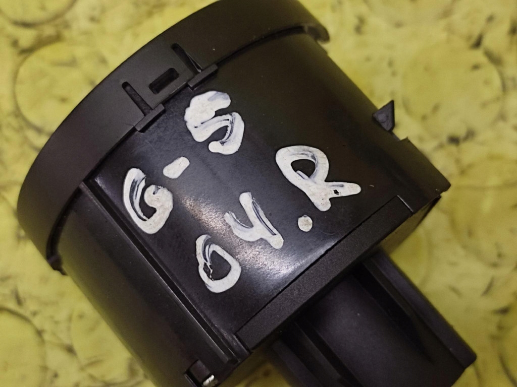 VW GOLF V switch of the lights 113462