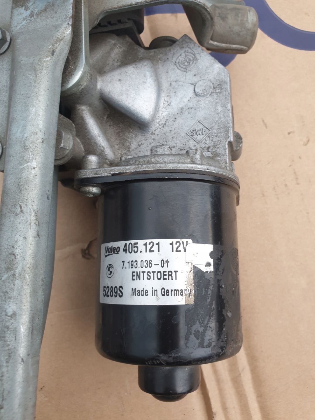 wiper mechanism mini motor front BMW 1 E87 OE EUROPA 7193036