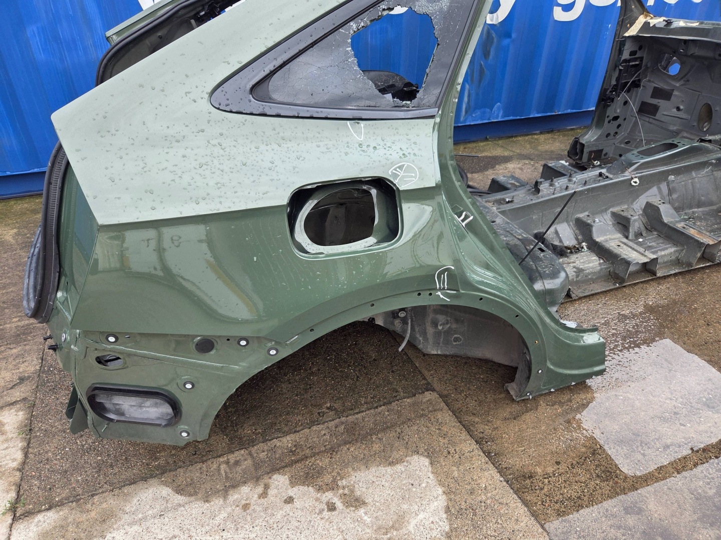 Audi Q5 SQ5 FY Sportback quarter rear right