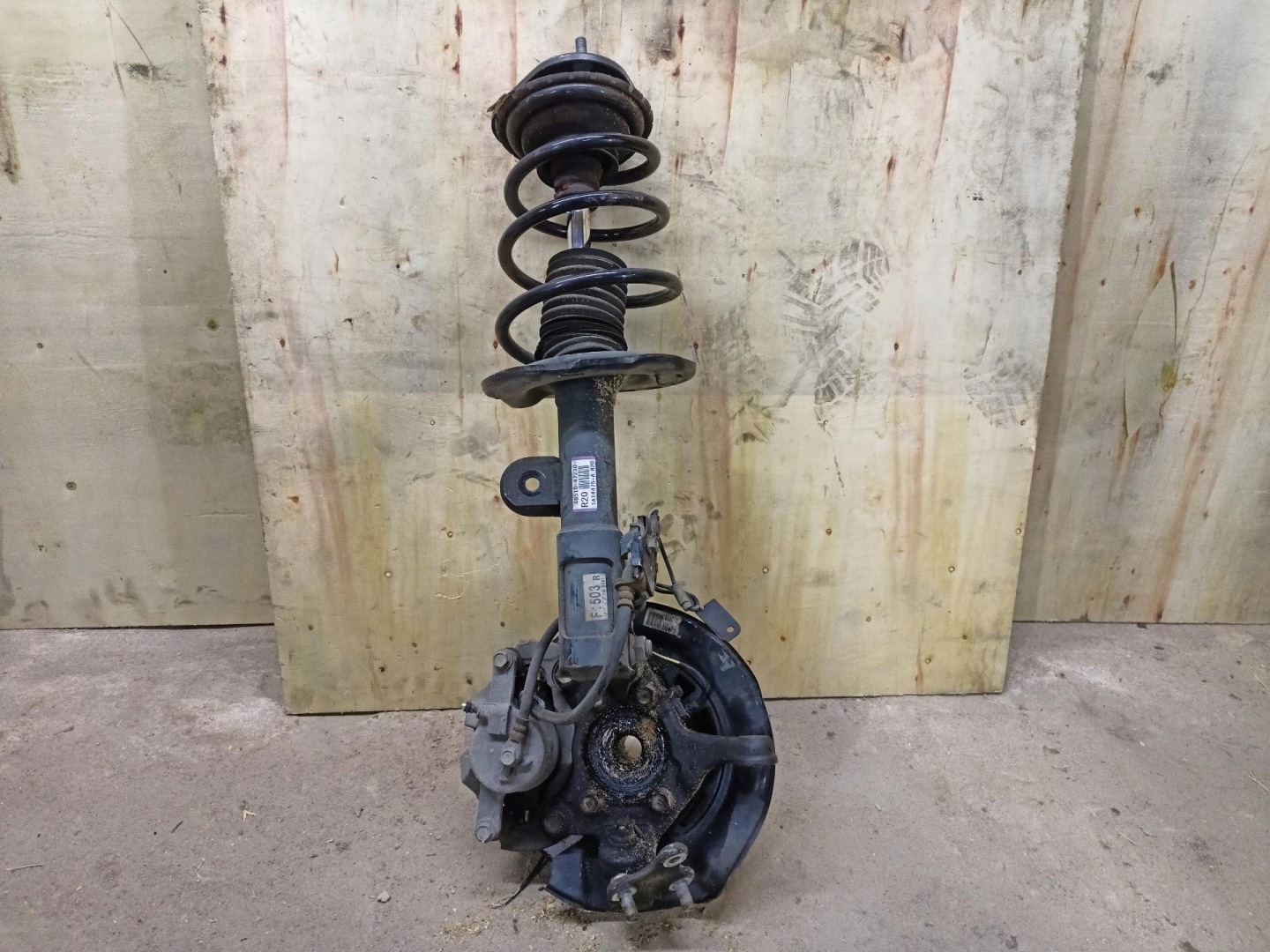 steering rod McPhersona front right side Toyota Prius plus ZVW40 2012